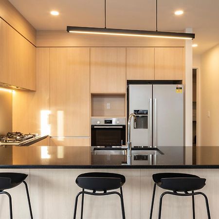 Modern Immaculate Residence In Mount Wellington Auckland Exterior photo